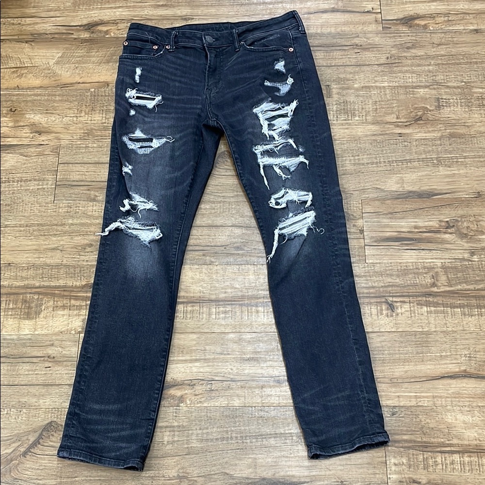 American Eagle Distressed Jeans